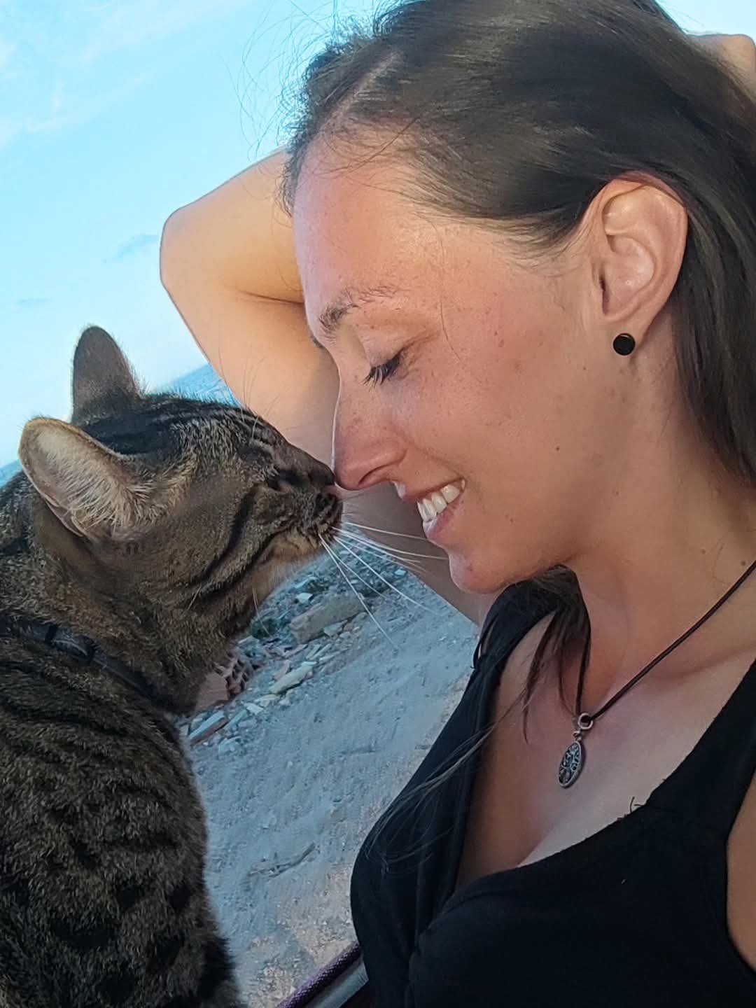 Sarah von KatzenErsthelfer mit ihrem Kater